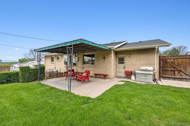 2712 S Vrain Street, Denver, CO 80236