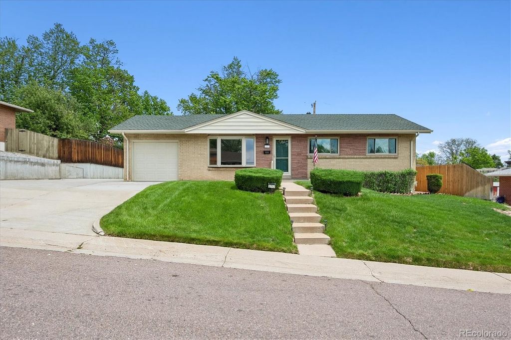 2712 S Vrain Street, Denver, CO 80236