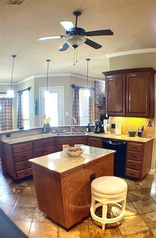 201 S Pearl Street, Mart, TX 76664