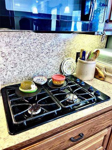 201 S Pearl Street, Mart, TX 76664