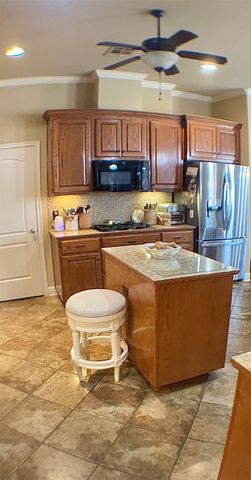 201 S Pearl Street, Mart, TX 76664