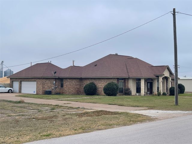 201 S Pearl Street, Mart, TX 76664