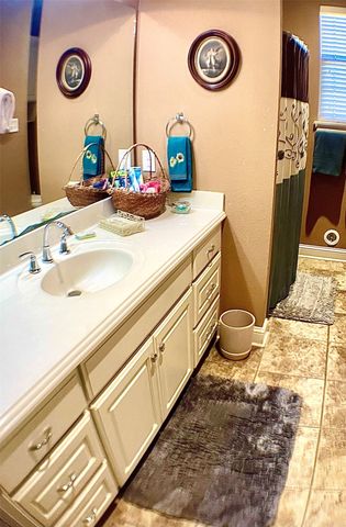 201 S Pearl Street, Mart, TX 76664