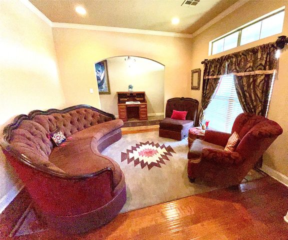 201 S Pearl Street, Mart, TX 76664