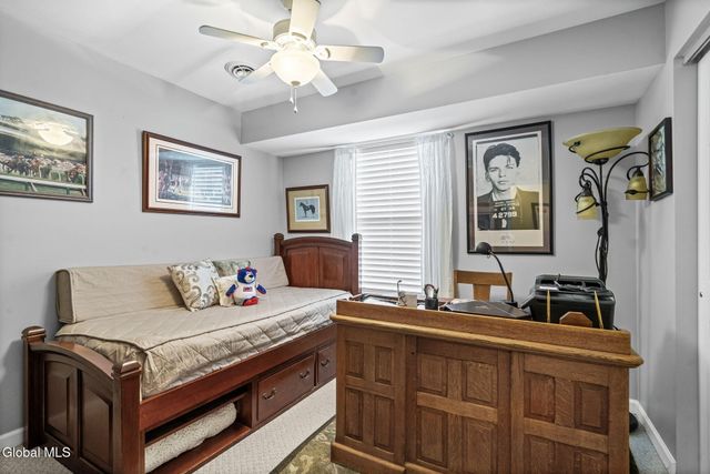 1200 Hillside Avenue APT 401, Niskayuna, NY 12309