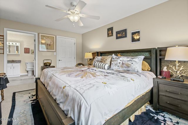 1200 Hillside Avenue APT 401, Niskayuna, NY 12309