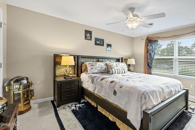 1200 Hillside Avenue APT 401, Niskayuna, NY 12309