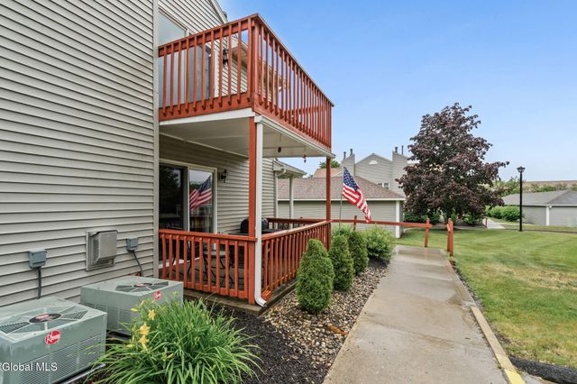 1200 Hillside Avenue APT 401, Niskayuna, NY 12309