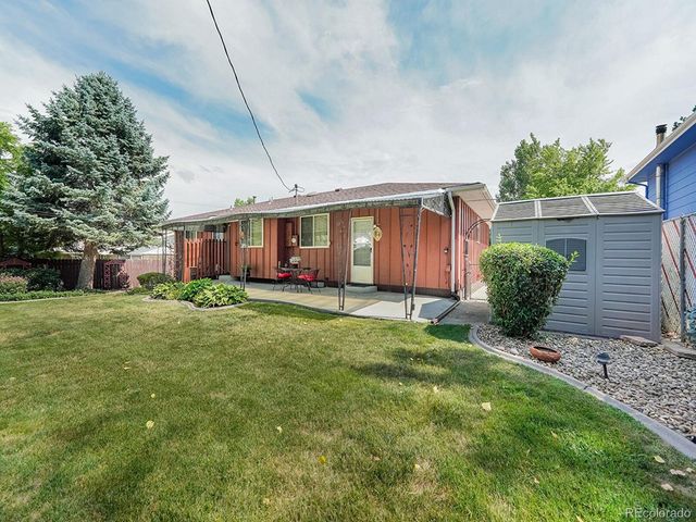 6769 W 70th Avenue, Arvada, CO 80003