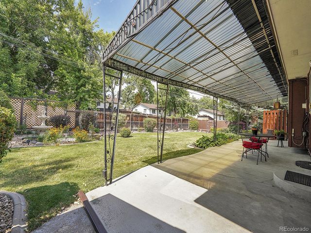 6769 W 70th Avenue, Arvada, CO 80003