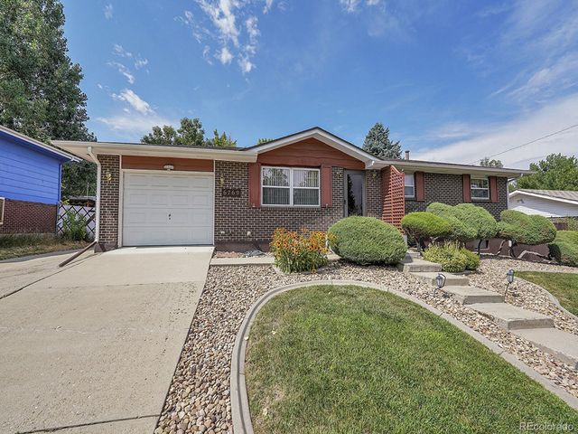 6769 W 70th Avenue, Arvada, CO 80003