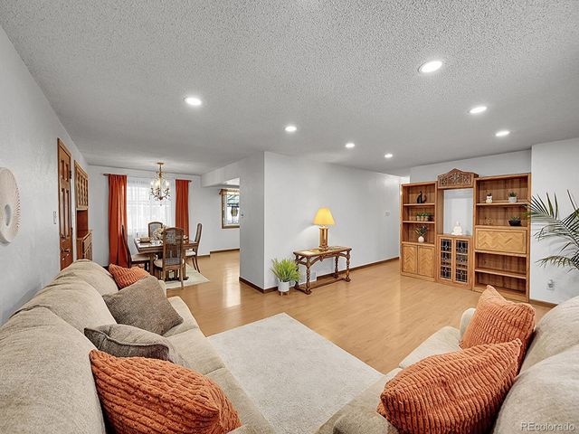 6769 W 70th Avenue, Arvada, CO 80003