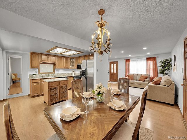 6769 W 70th Avenue, Arvada, CO 80003