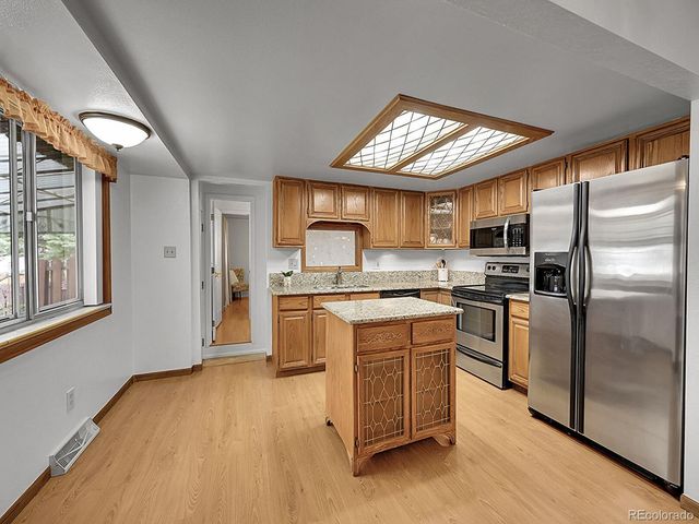 6769 W 70th Avenue, Arvada, CO 80003