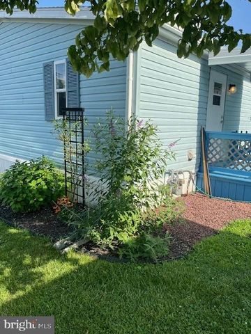 115 PHEASANT RIDGE CIR, Lancaster, PA 17603
