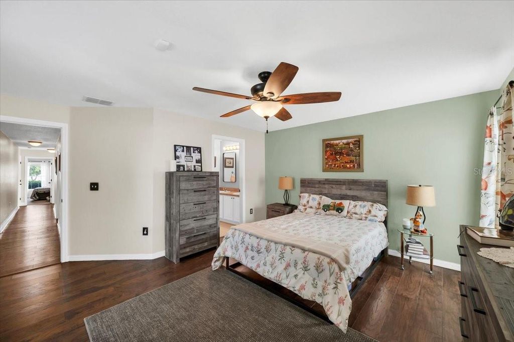 Image 23 of property listing at 6789 ASHBURY DRIVE, Lakeland, FL 33809