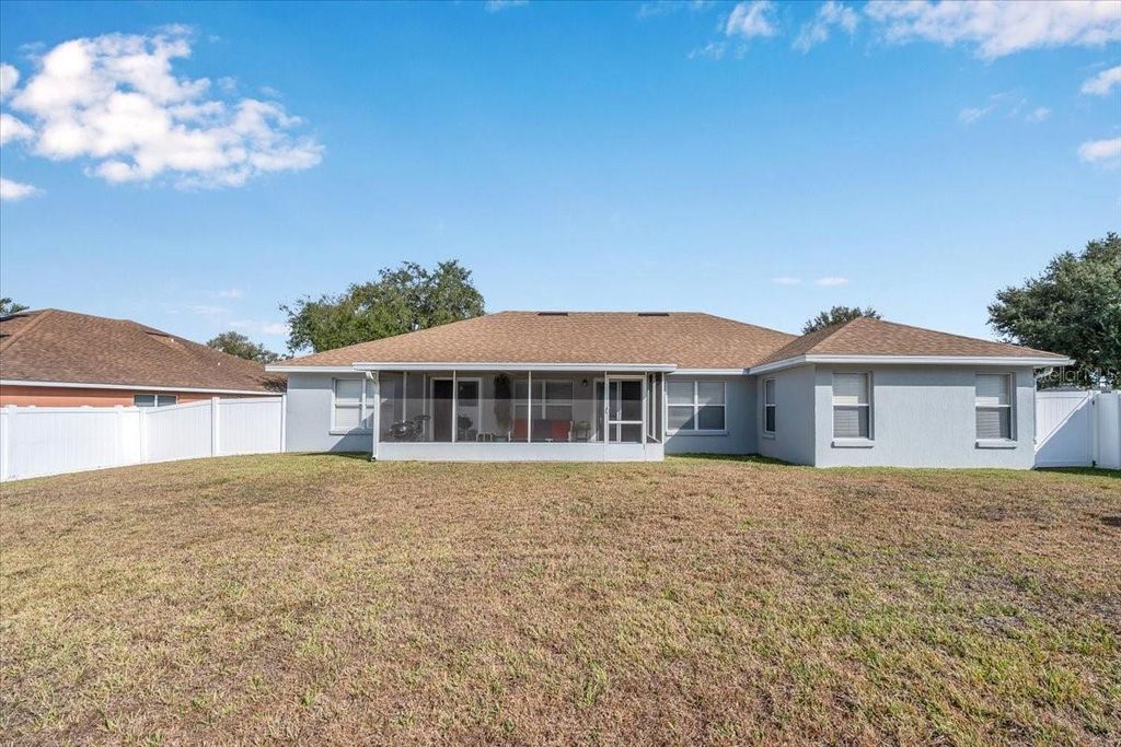 Image 42 of property listing at 6789 ASHBURY DRIVE, Lakeland, FL 33809