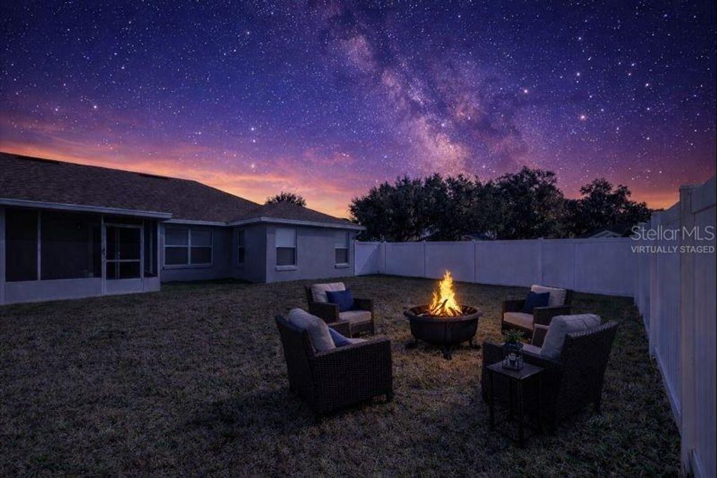 Image 45 of property listing at 6789 ASHBURY DRIVE, Lakeland, FL 33809