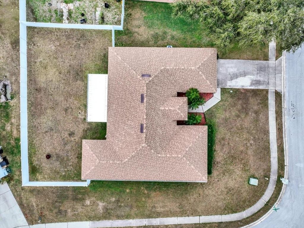 Image 54 of property listing at 6789 ASHBURY DRIVE, Lakeland, FL 33809