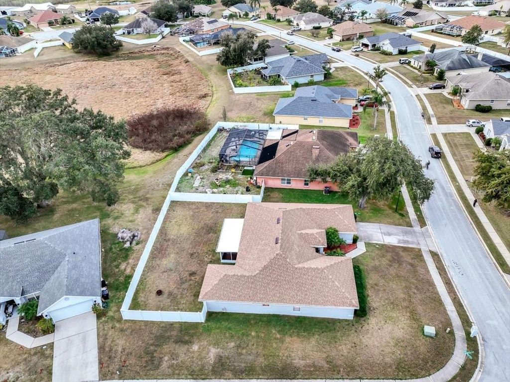 Image 55 of property listing at 6789 ASHBURY DRIVE, Lakeland, FL 33809