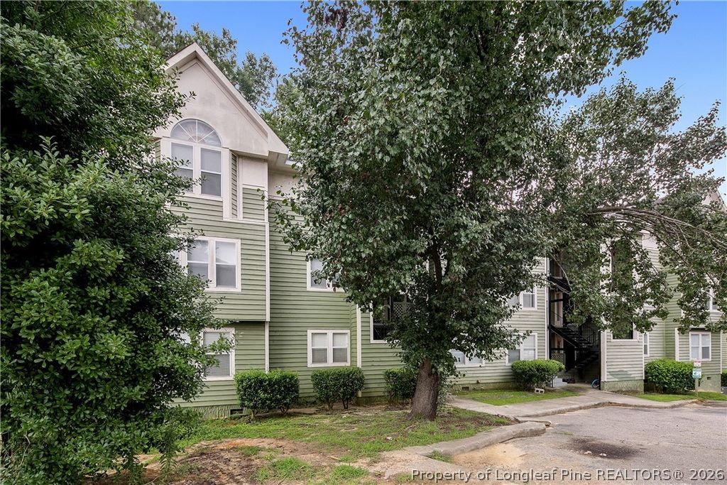 6724 Willowbrook Drive Apt 7, Fayetteville, NC 28314 — exterior