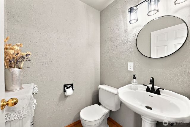 10410 152nd Street E, Puyallup, WA 98374