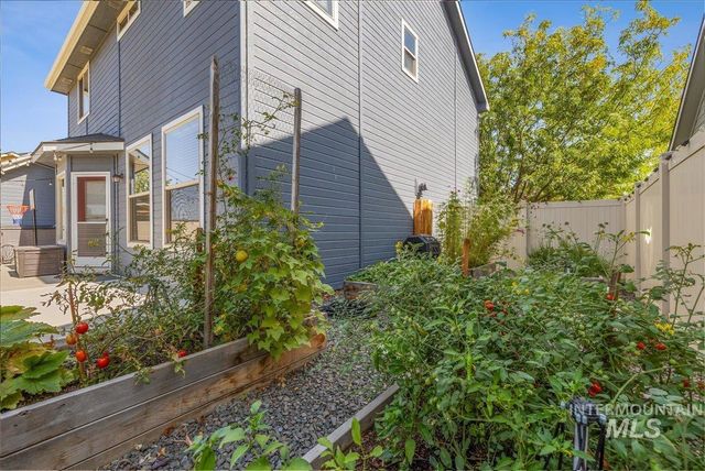 2915 S Nephrite Way, Meridian, ID 83642