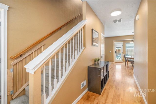 2915 S Nephrite Way, Meridian, ID 83642