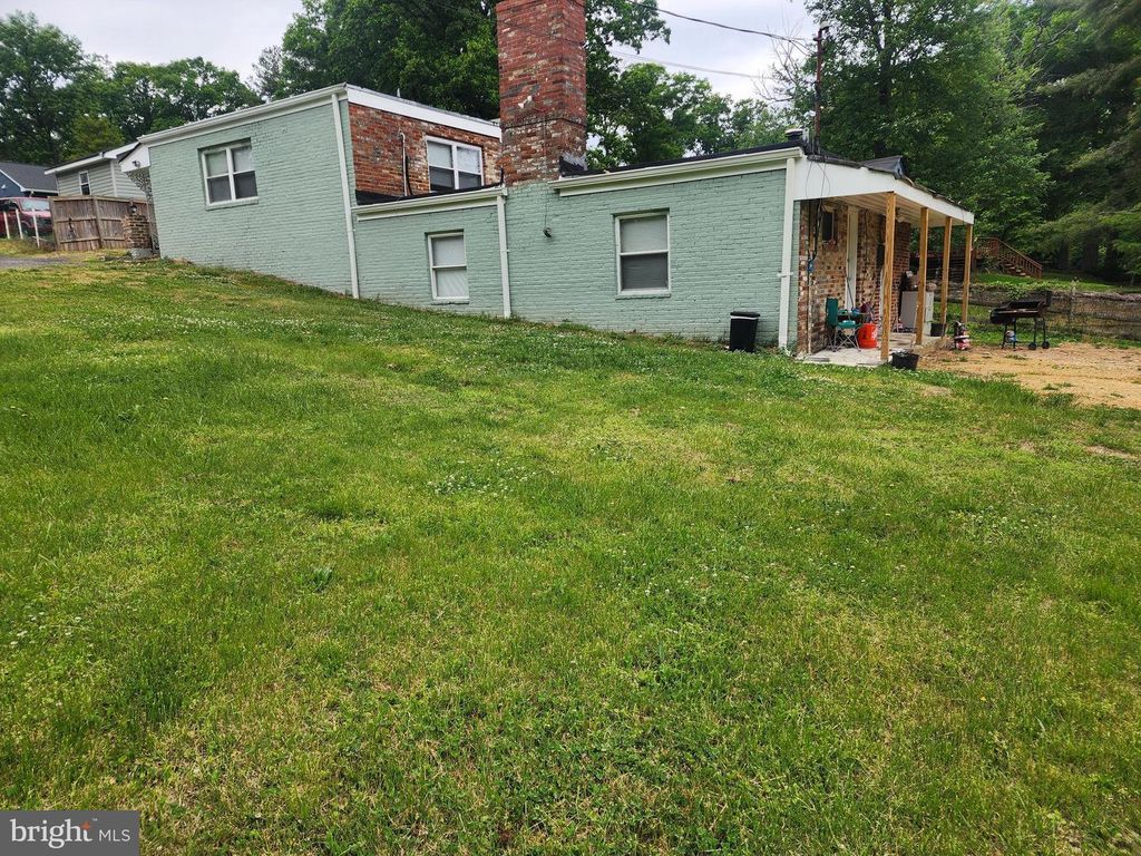 6208 WALTON AVE, Suitland, MD 20746