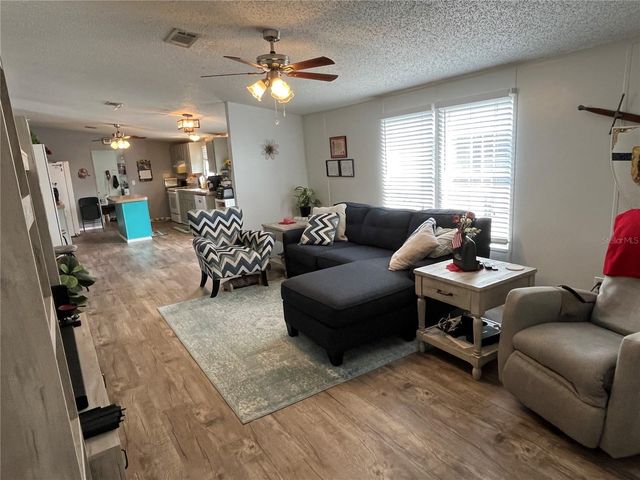 8335 FANTASIA PARK WAY, Riverview, FL 33578