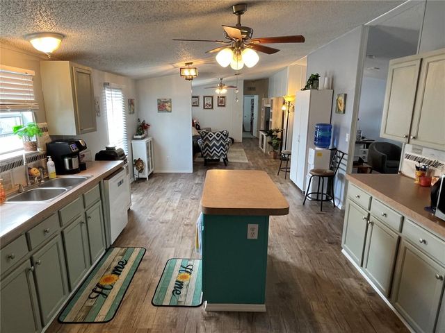 8335 FANTASIA PARK WAY, Riverview, FL 33578