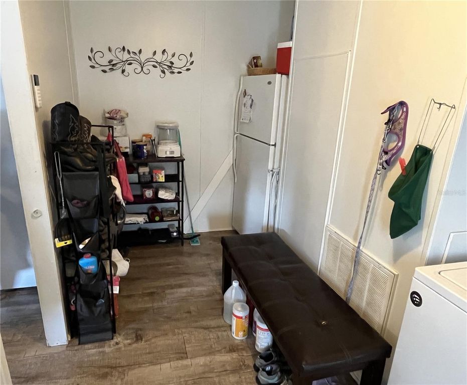 Image 17 of property listing at 8335 FANTASIA PARK WAY, Riverview, FL 33578