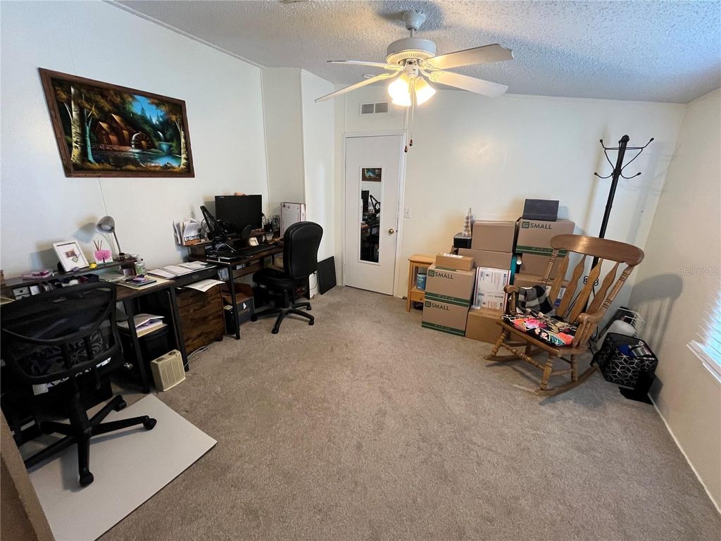 Image 24 of property listing at 8335 FANTASIA PARK WAY, Riverview, FL 33578