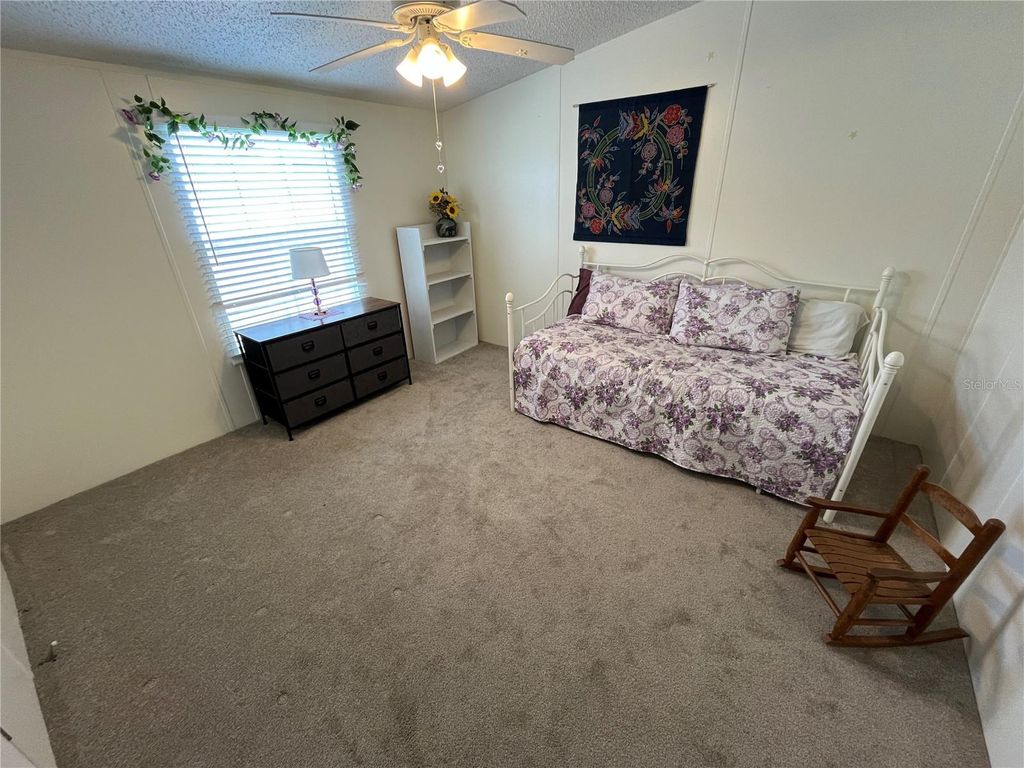 Image 27 of property listing at 8335 FANTASIA PARK WAY, Riverview, FL 33578