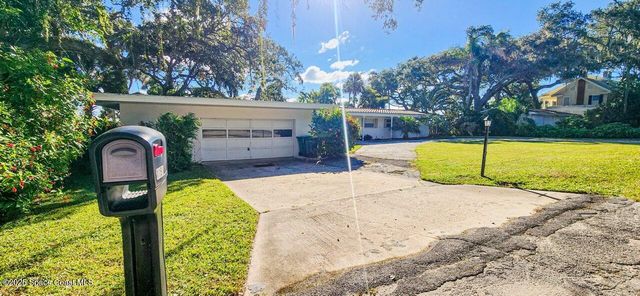 1181 Sunny Point Drive, Melbourne, FL 32935