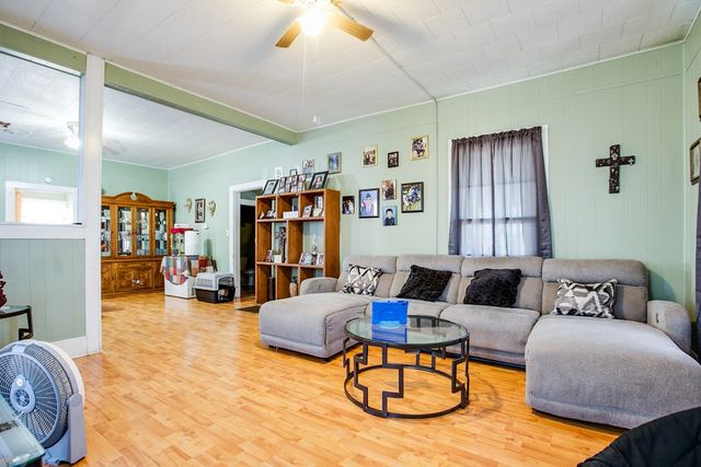 1605 Hutchings, Ballinger, TX 76821