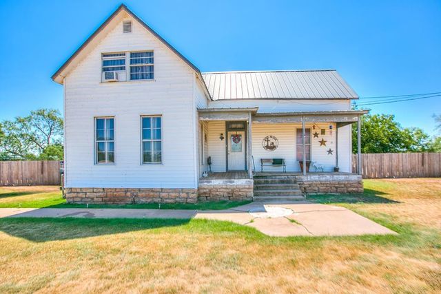 1605 Hutchings, Ballinger, TX 76821