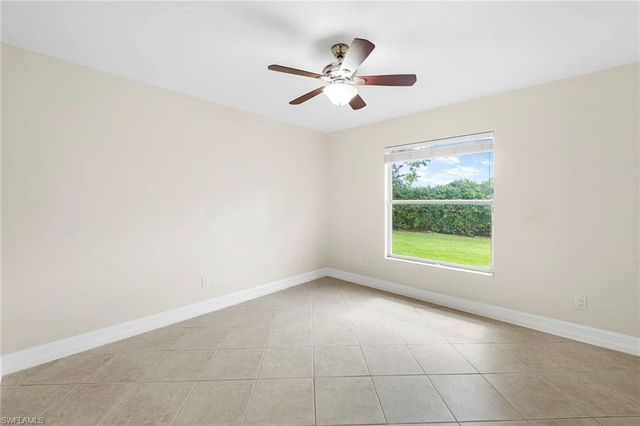 10340 Regent CIR, Naples, FL 34109