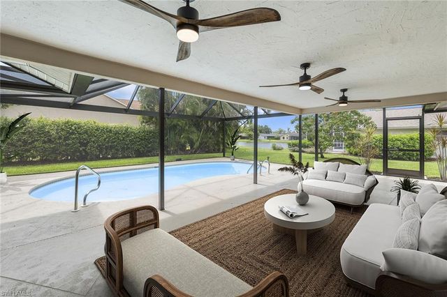 10340 Regent CIR, Naples, FL 34109