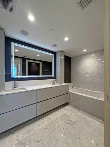 1000 Brickell Plz 3702, Miami, FL 33131