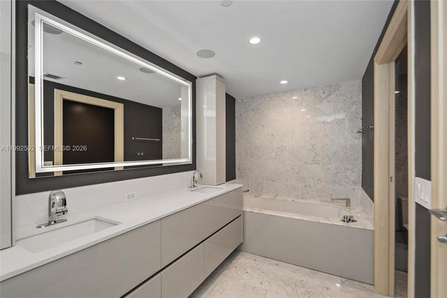 1000 Brickell Plz 3702, Miami, FL 33131