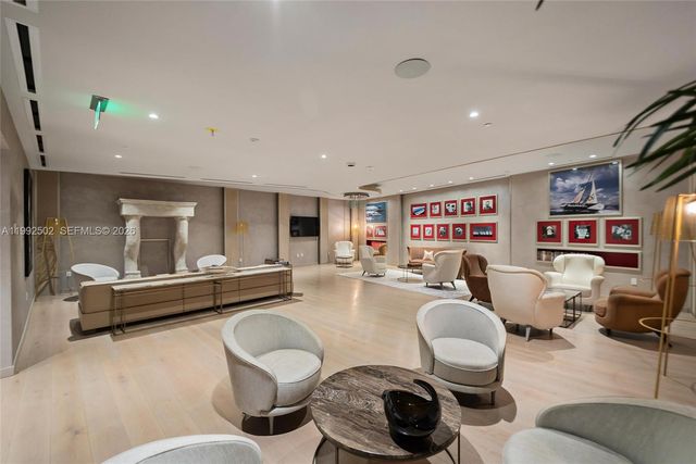 1000 Brickell Plz 3702, Miami, FL 33131