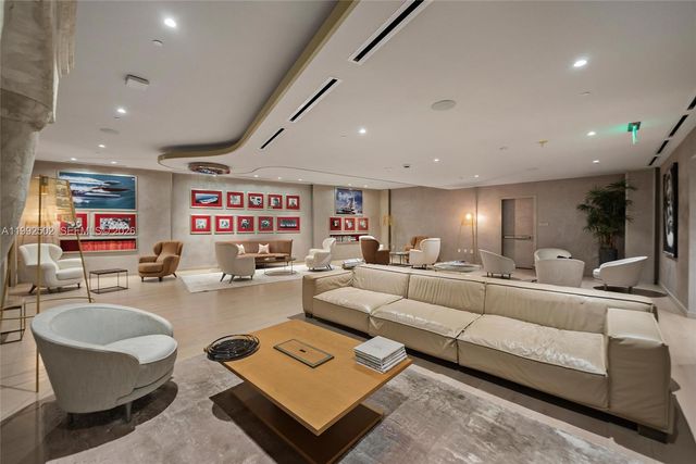 1000 Brickell Plz 3702, Miami, FL 33131