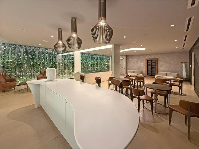 1000 Brickell Plz 3702, Miami, FL 33131