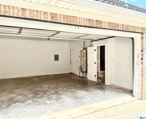 145 BERKSHIRE MANOR CIRCLE, Alabaster, AL 35007