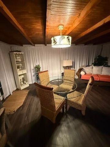 532 Foresteria Drive, West Palm Beach, FL 33403