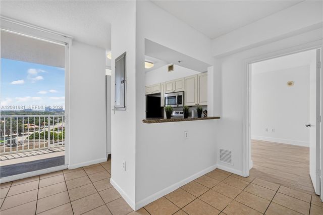 1 Glen Royal Parkway 903, Miami, FL 33125