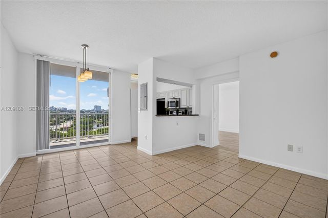 1 Glen Royal Parkway 903, Miami, FL 33125