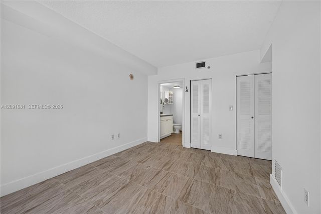1 Glen Royal Parkway 903, Miami, FL 33125