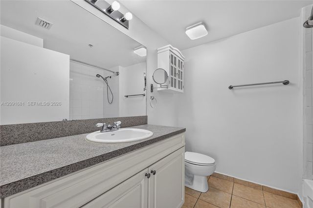 1 Glen Royal Parkway 903, Miami, FL 33125